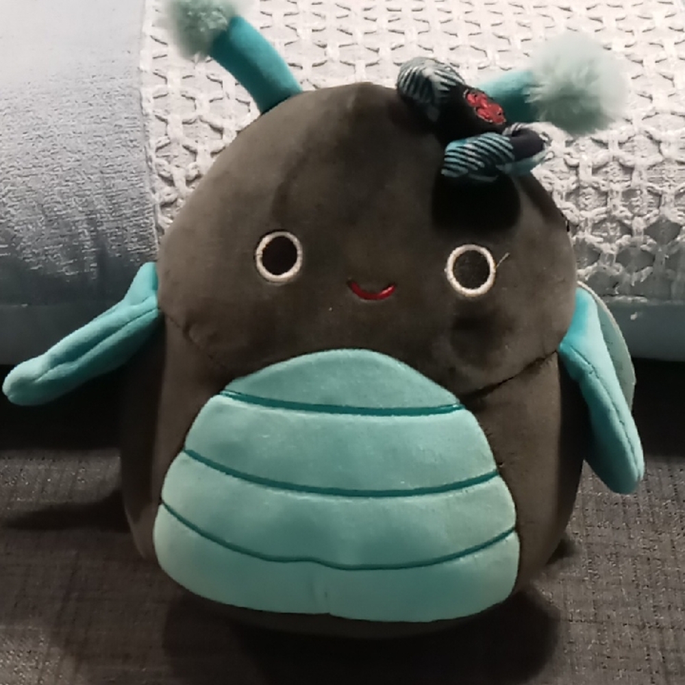 Squishmallow Celie Black and Teal Plush. 8" -NWT